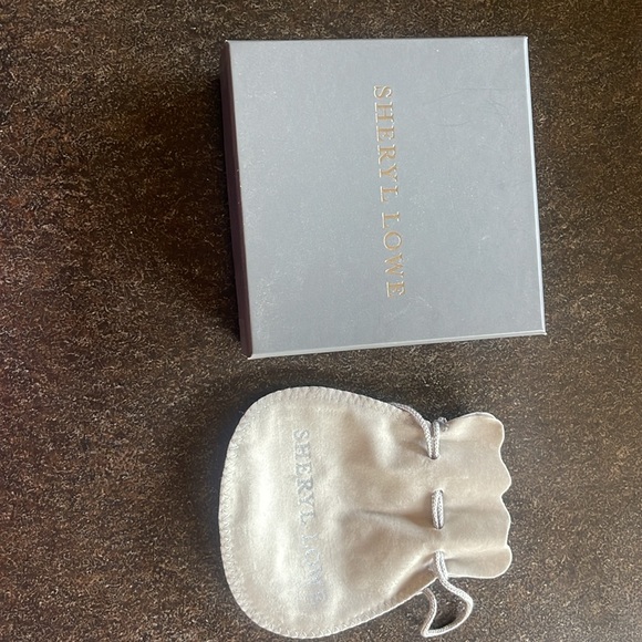 Sheryl Lowe Sterling and diamond. See photo for details - Picture 5 of 5